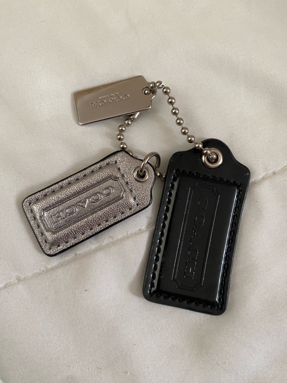 Coach rare keychain set! Leather and metal - Picture 2 of 7